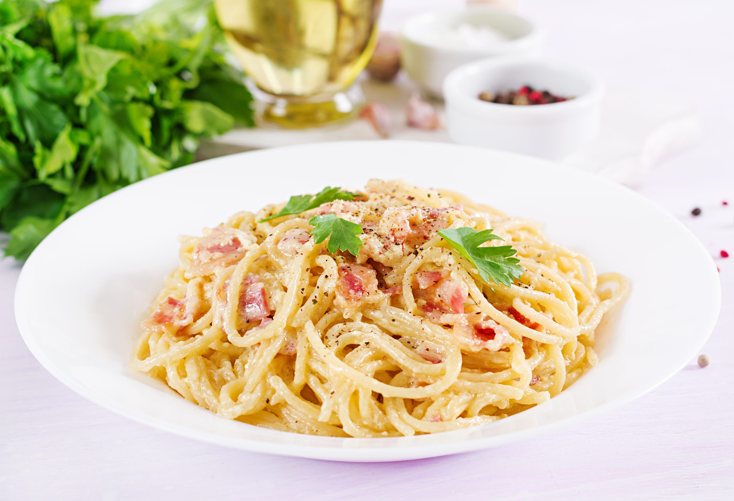 Classic,Homemade,Carbonara,Pasta,With,Pancetta,,Egg,,Hard,Parmesan,Cheese